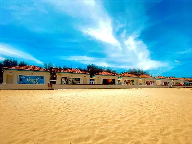*** Parque de vacaciones Villaggio Albergo Internazionale La Plaja CTA Italia