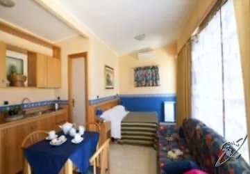 Villaggio Albergo Internazionale La Plaja CTA 3*,